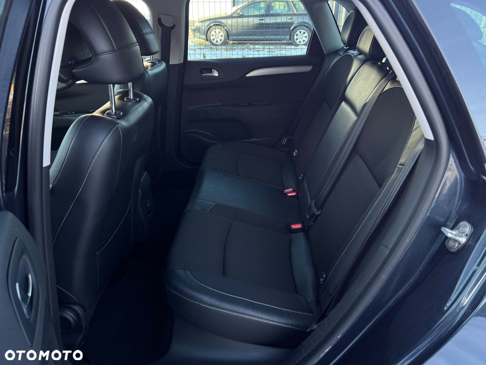 Citroën C4 e-HDi 110 EGS6 Business Class - 17