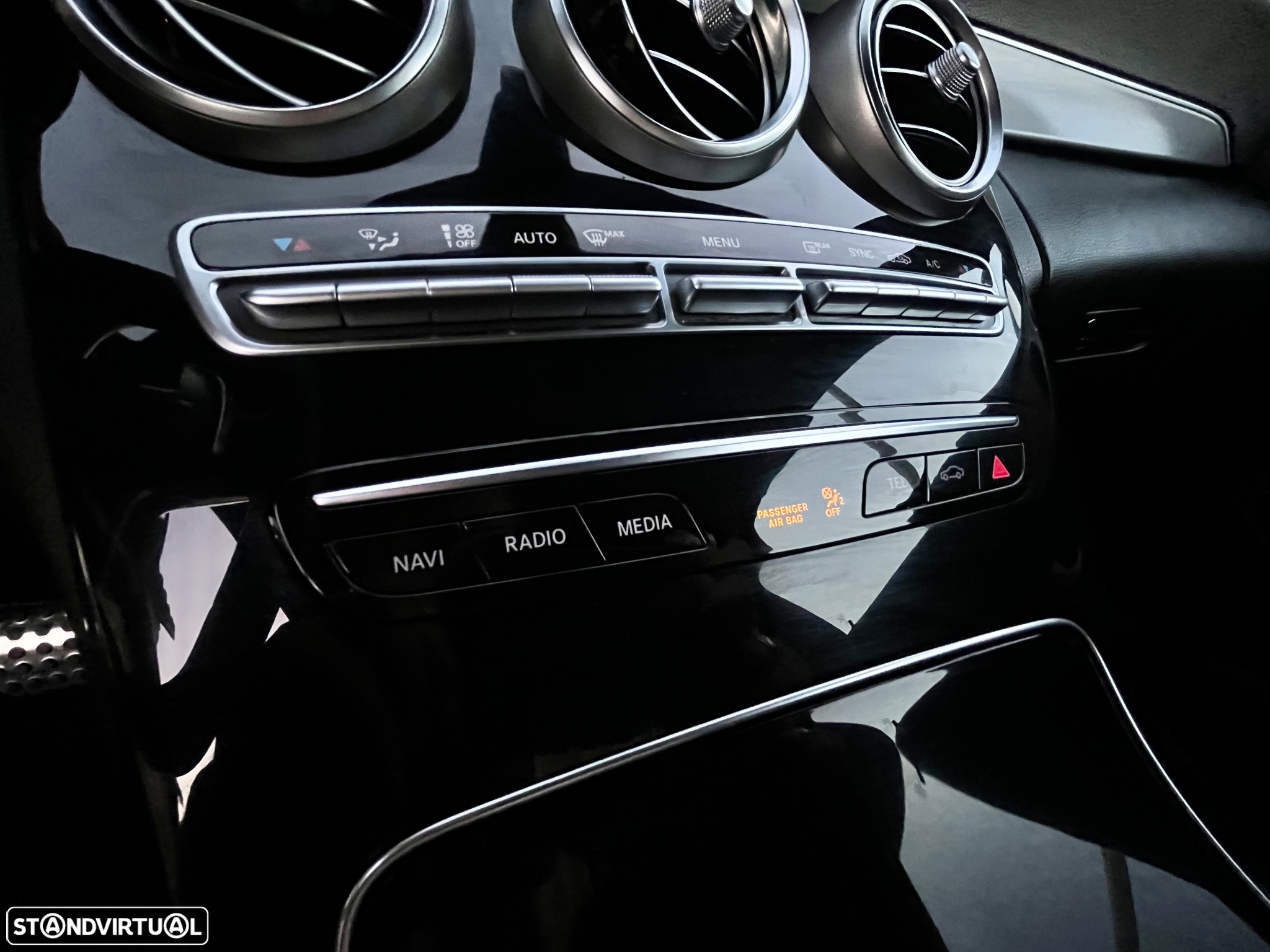 Mercedes-Benz C 300 d AMG Line - 27
