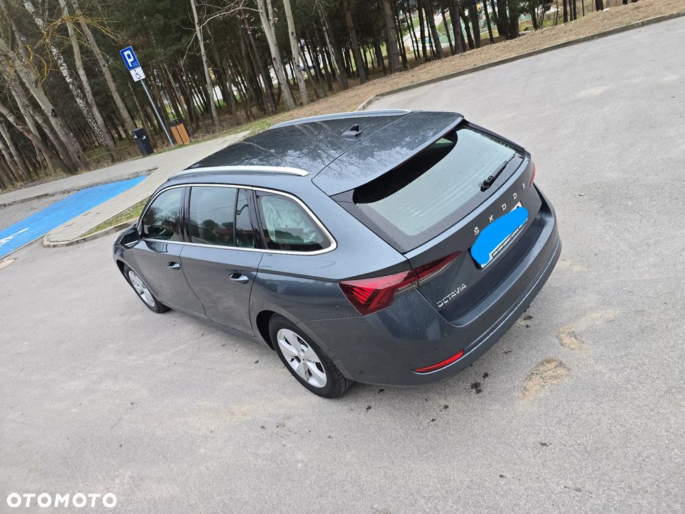 Skoda Octavia 2.0 TDI DSG Edition - 13