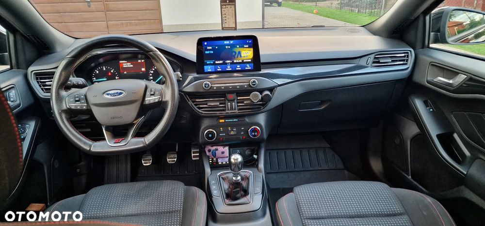 Ford Focus - 10