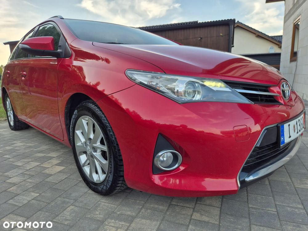 Toyota Auris - 4