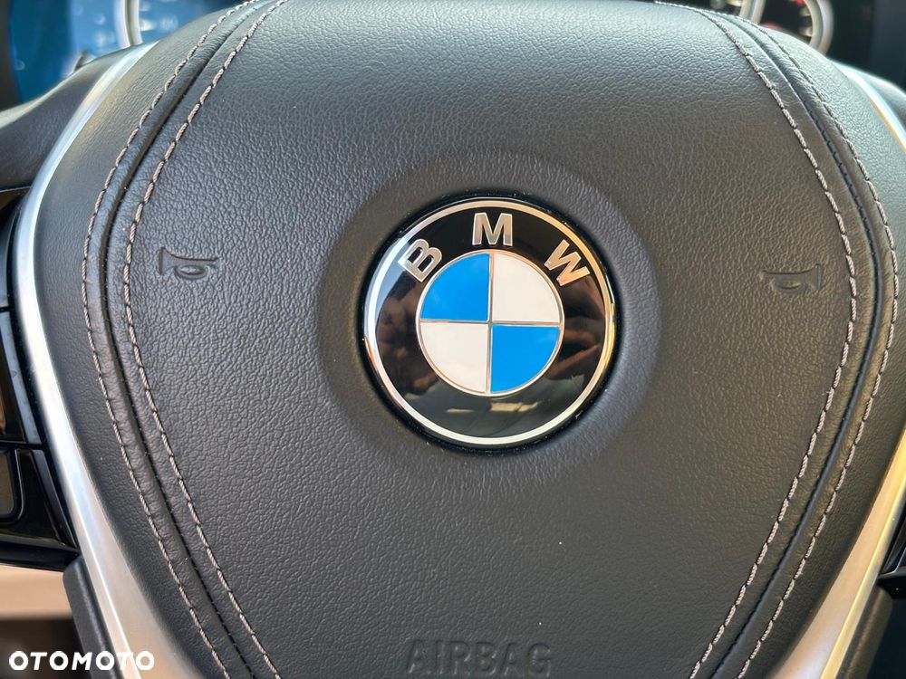 BMW Seria 5 540d xDrive M Sport sport - 27