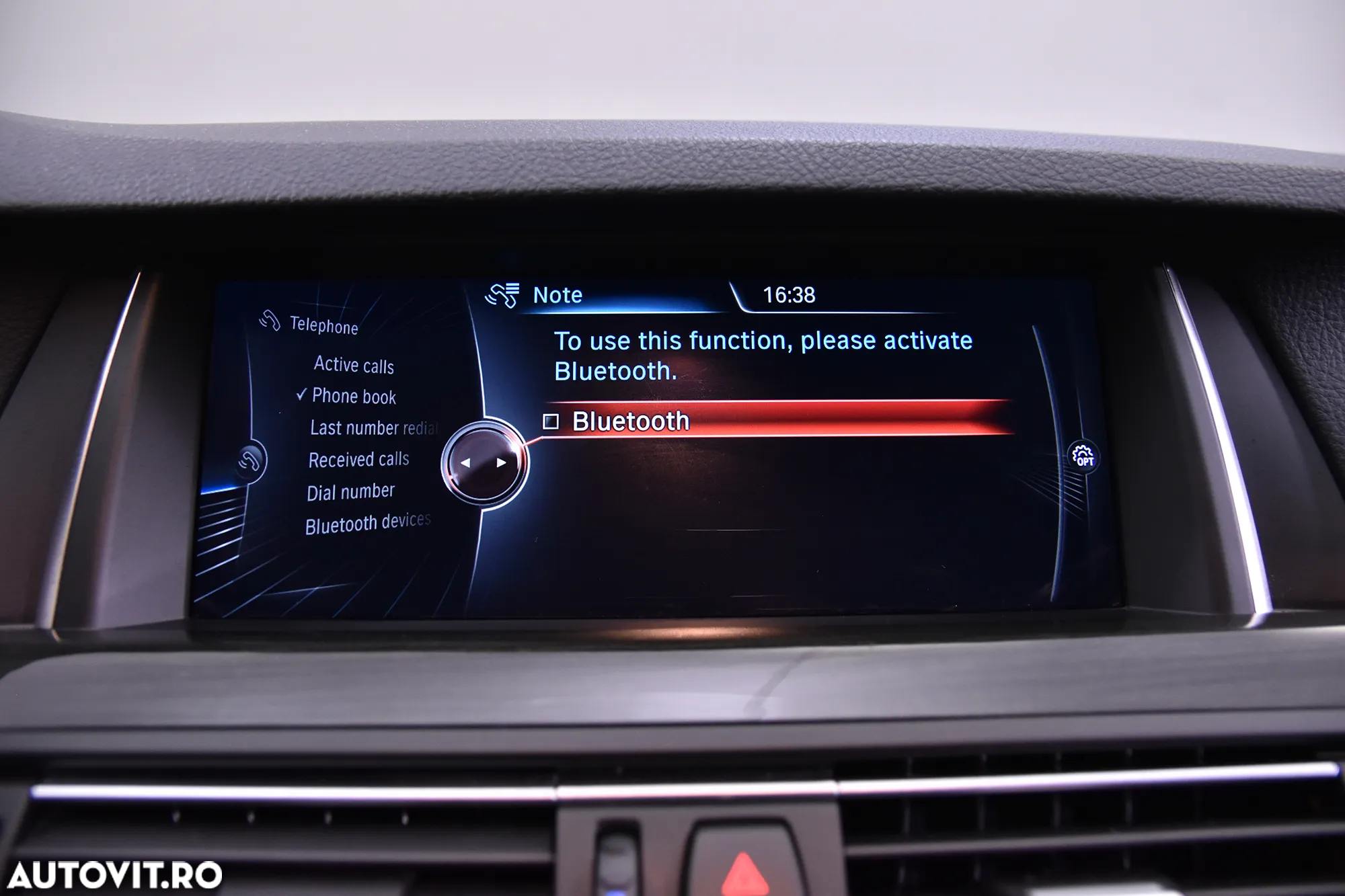 BMW Seria 5 520i Touring Aut. - 24
