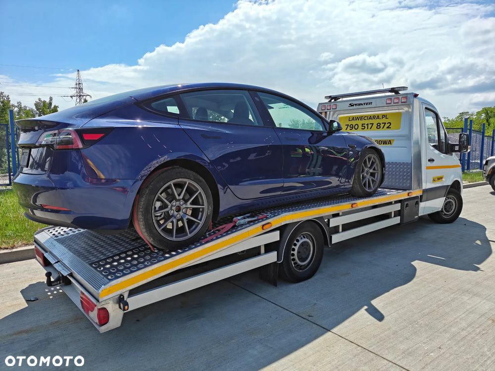 Tesla Model 3 RWD - 19