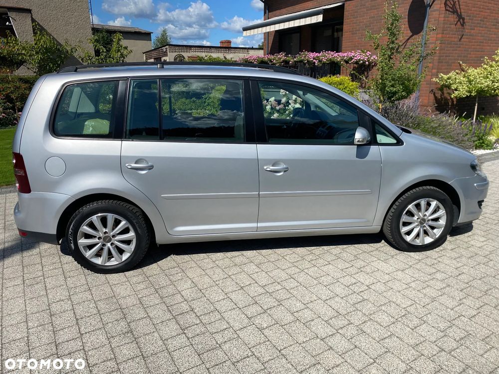 Volkswagen Touran 1.6 Trendline - 4