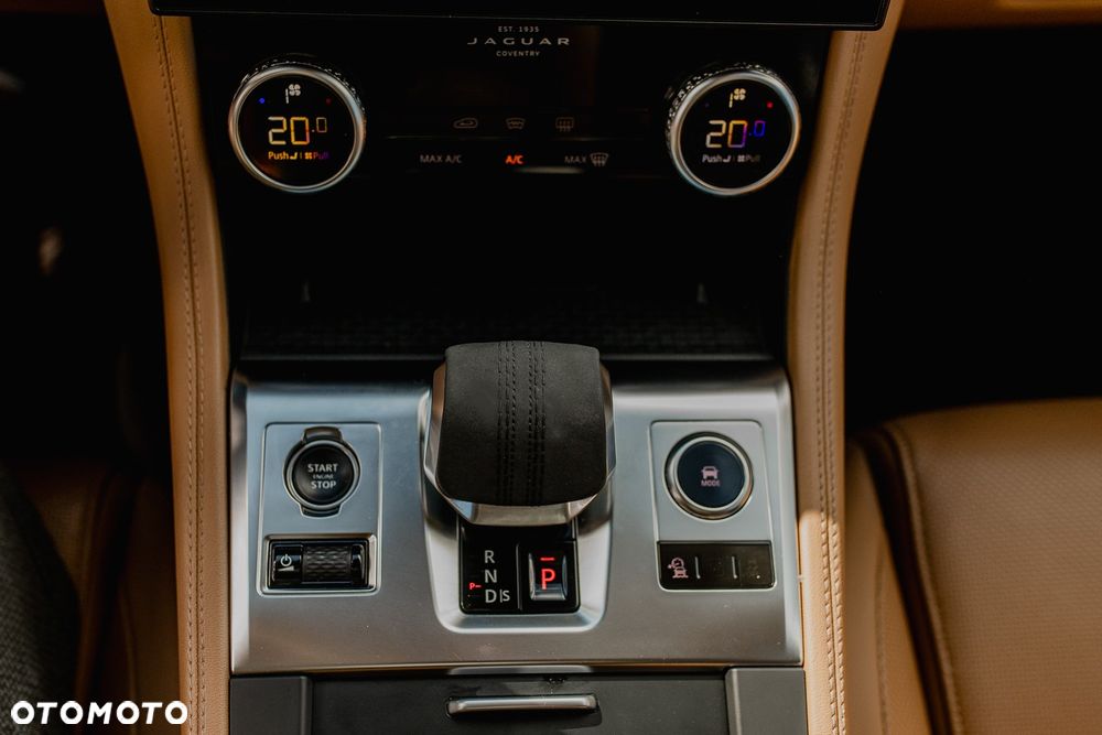 Jaguar F-Pace 2.0 P250 mHEV AWD R-Dynamic S - 36