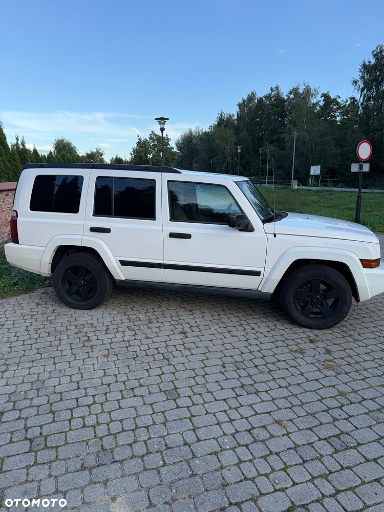 Jeep Commander 3.7 V6 - 6