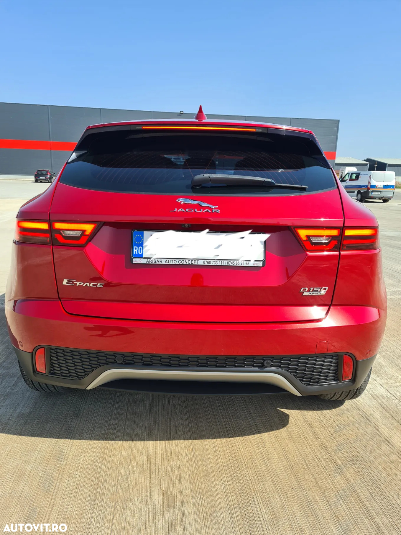 Jaguar E-Pace D150 AWD R-Dynamic S - 11