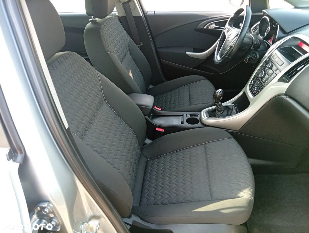 Opel Astra 1.4 T Active EU6 - 31