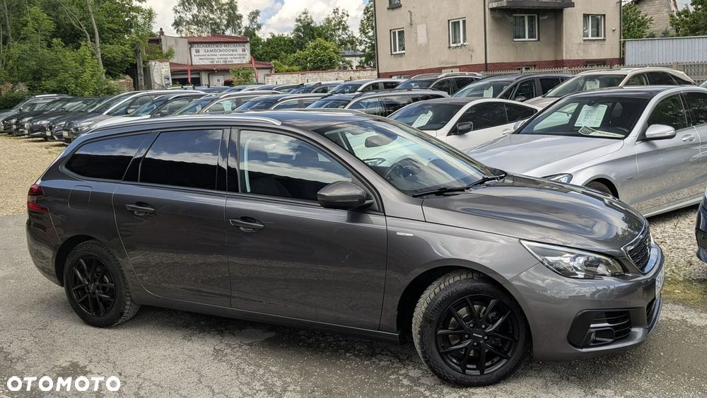Peugeot 308 - 9