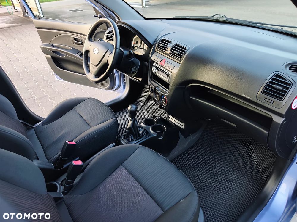 Kia Picanto - 9