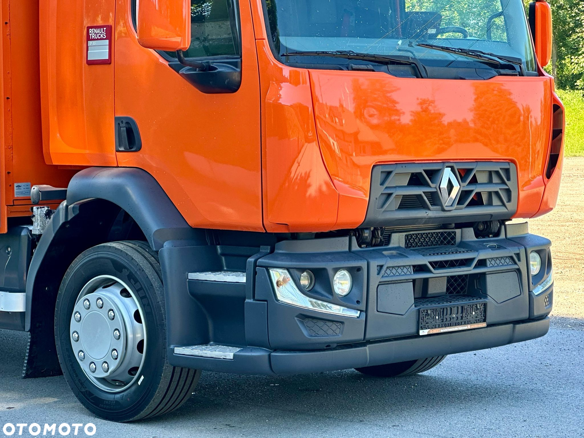 Renault D 18 / 280 / FIRANKA / WINDA / 8.6 M DŁUGOŚCI / 21 EUROPALET / NOWE OPONY / ŁADOWNOŚĆ 9.380 KG / AUTOMAT / SERWISOWANA / SPROWADZONA - 9