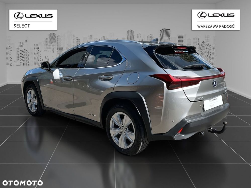 Lexus UX - 8