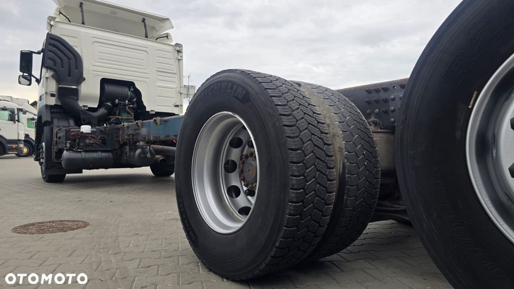 Volvo FM 370 6x2 rama do zabudowy, beczka asenizacyjna mleko laweta full air oś skrętna niski przebieg! - 38