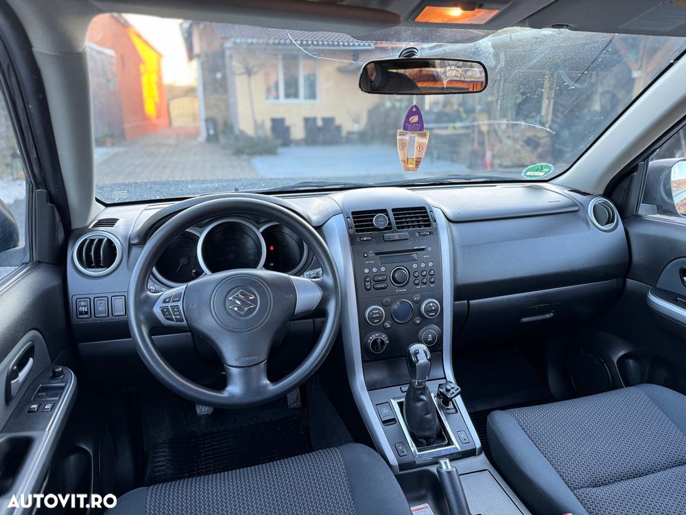 Suzuki Grand Vitara 1.9 DDiS Comfort - 5