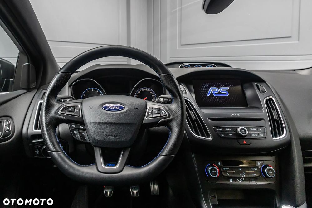 Ford Focus - 26