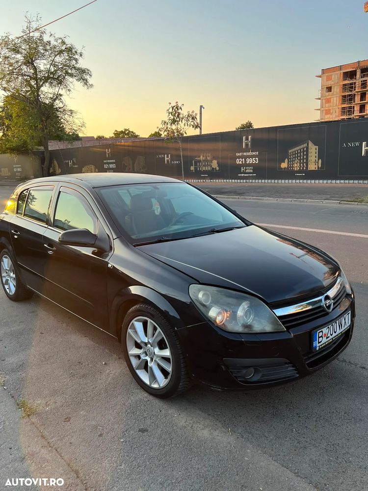 Opel Astra 2.0 Turbo Sport - 1
