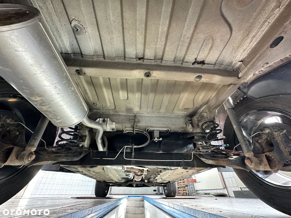 Dacia Duster 1.2 TCe Laureate S&S EU6 - 31