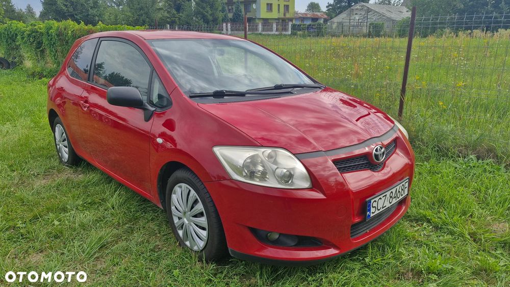 Toyota Auris - 1