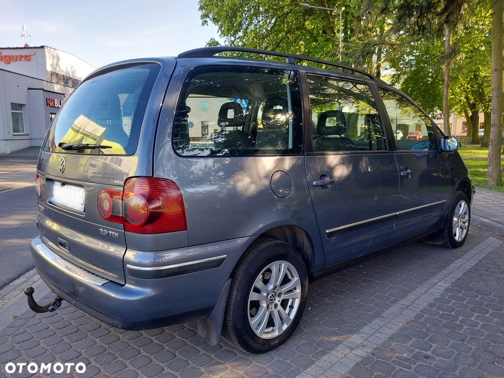 Volkswagen Sharan 2.0 TDI Comfortline - 4