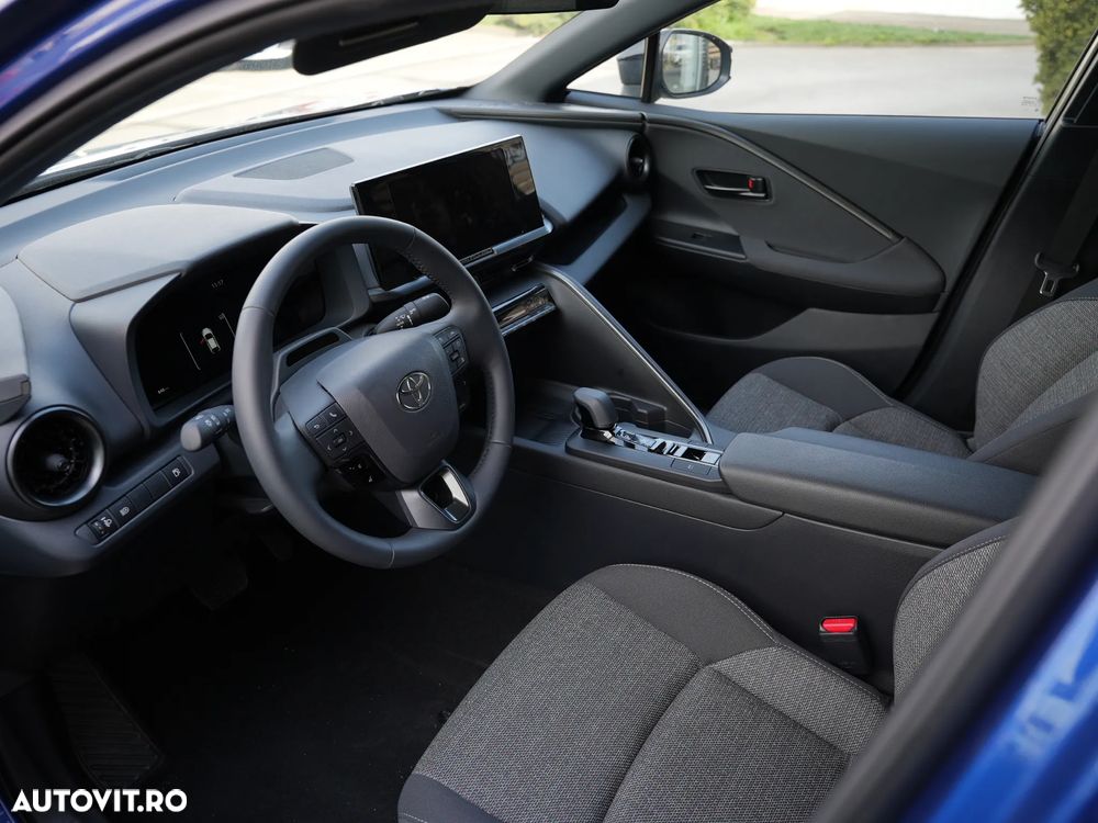 Toyota C-HR - 12
