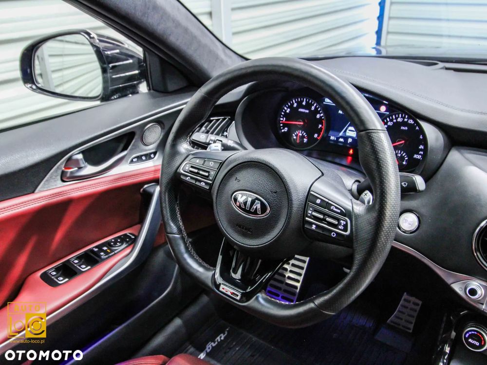 Kia Stinger 2.0 T-GDI GT Line - 28