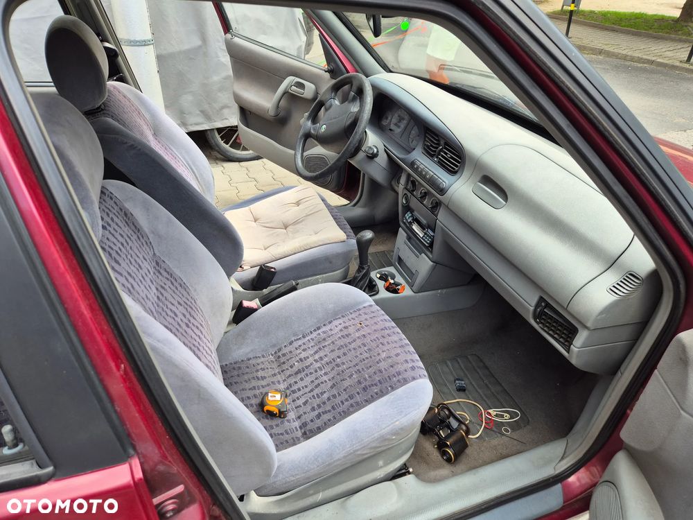 Skoda Felicia 1.3 Samba - 8