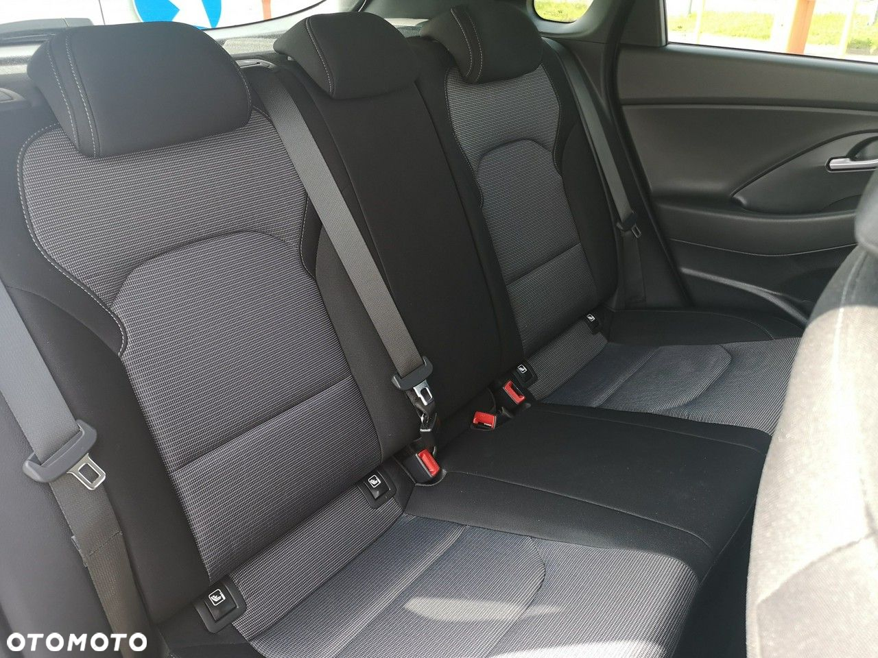 Hyundai i30 1.5 DPI Modern - 16