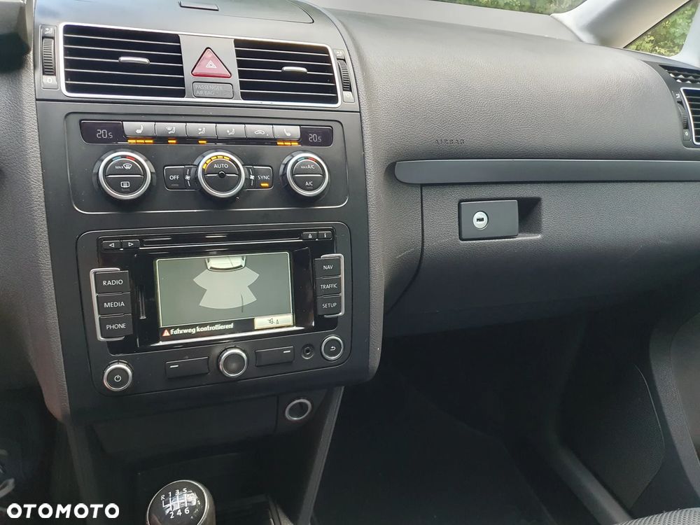 Volkswagen Touran 1.6 TDI DPF Comfortline - 20