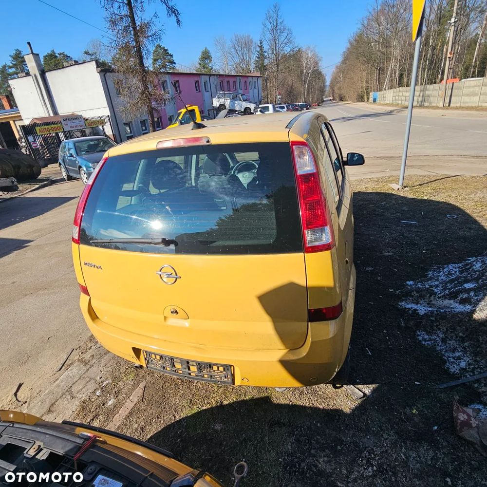 Klapa bagażnika / Opel Meriva / kod lak: 40K   Yellow Punch - 1
