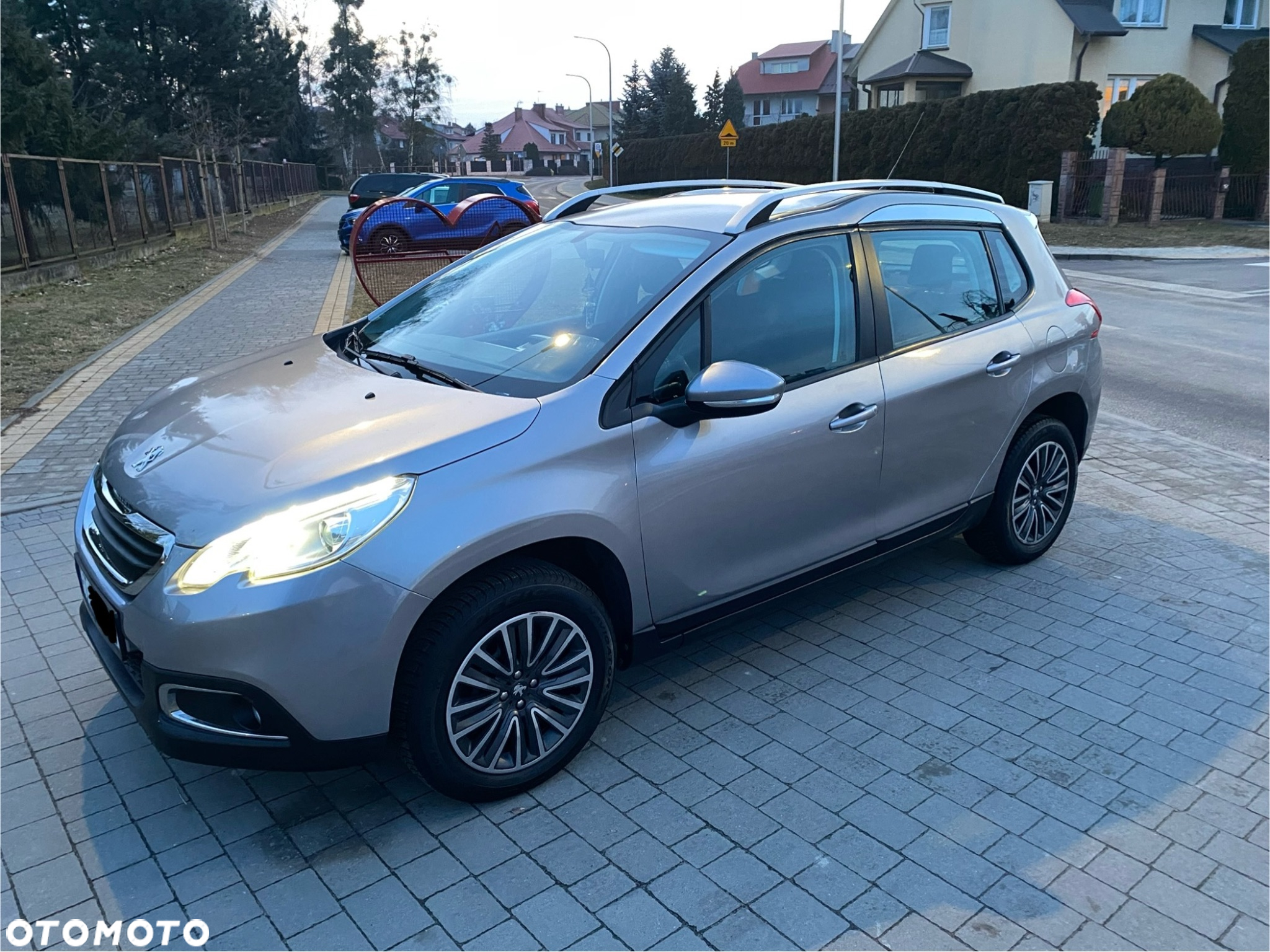 Peugeot 2008 1.2 Pure Tech Active - 3