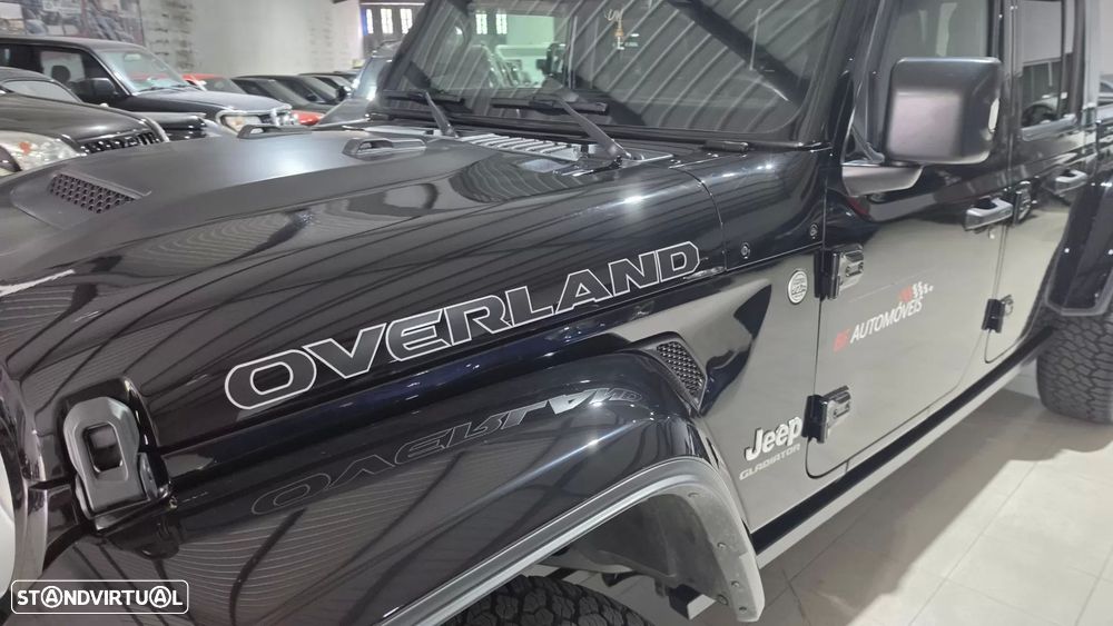 Jeep Gladiator 3.0V6 MultiJet AWD Auto Overland — fotografia 16