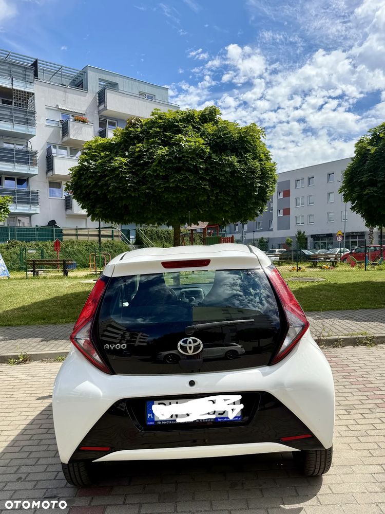 Toyota Aygo x-play - 13