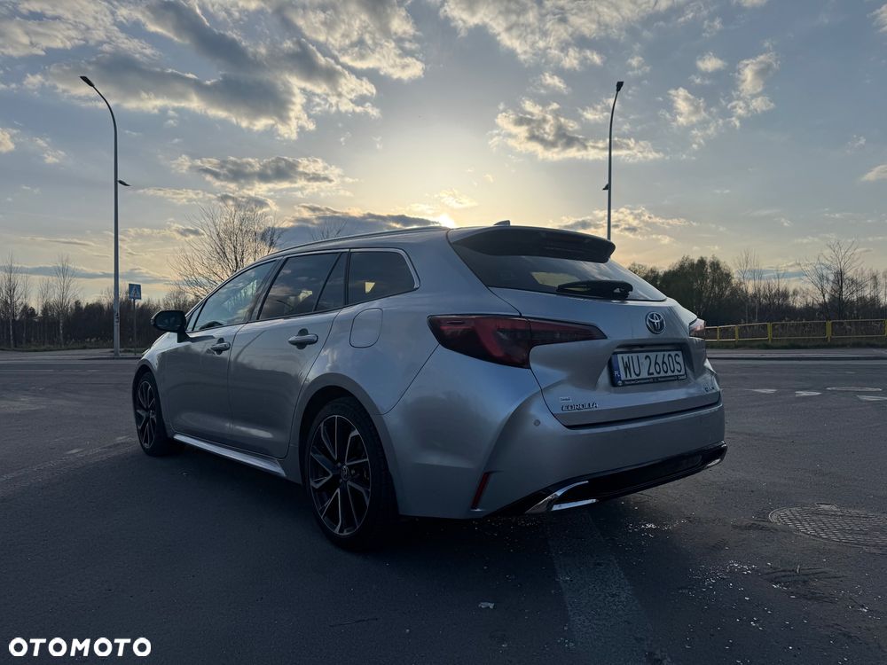 Toyota Corolla 2.0 Hybrid Executive - 5