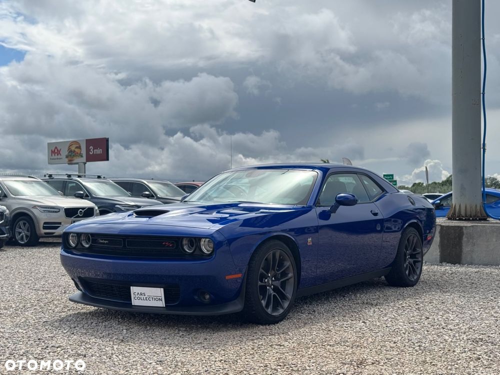 Dodge Challenger - 9