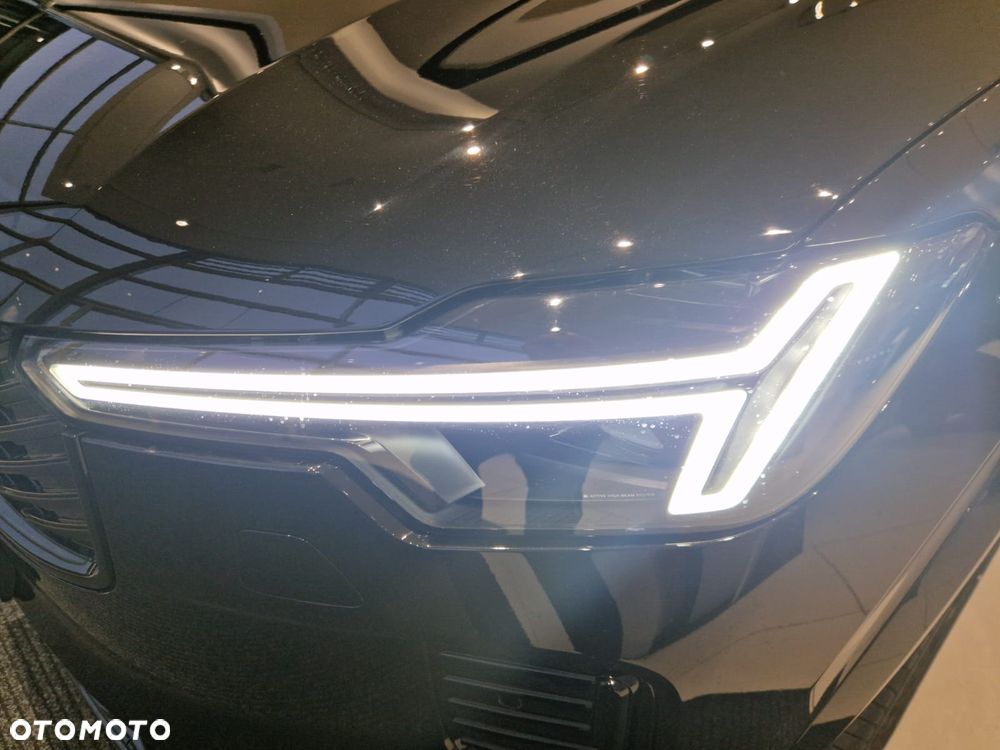 Volvo XC 90 T8 AWD Plug-In Hybrid Plus Black Edition 7os - 18