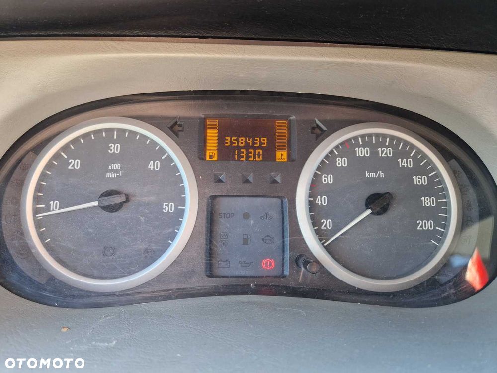 Opel Vivaro - 6