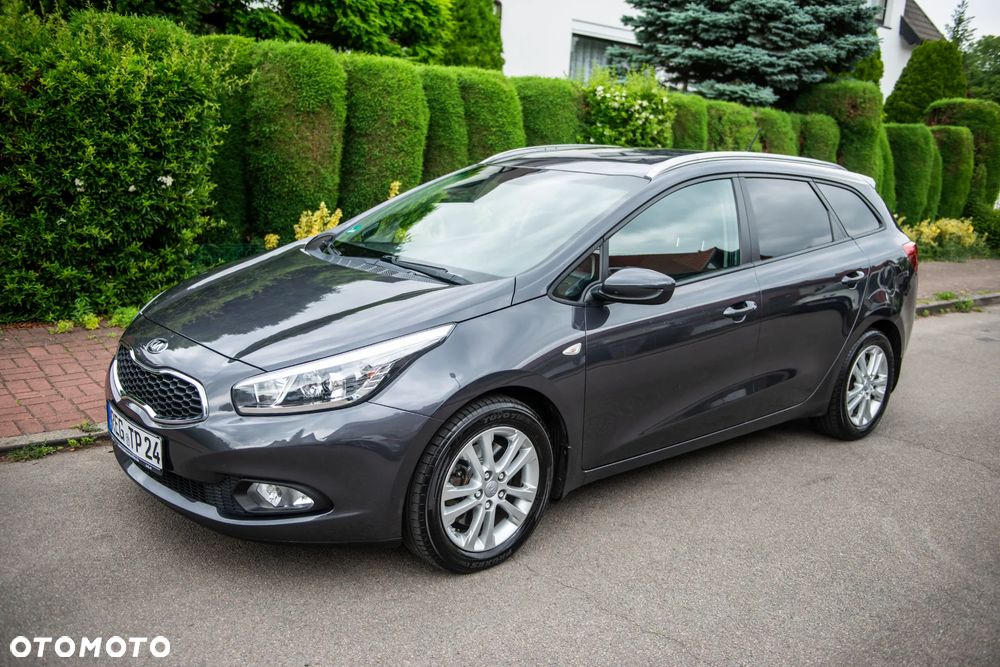 Kia Ceed 1.6 GDI ISG Vision - 10