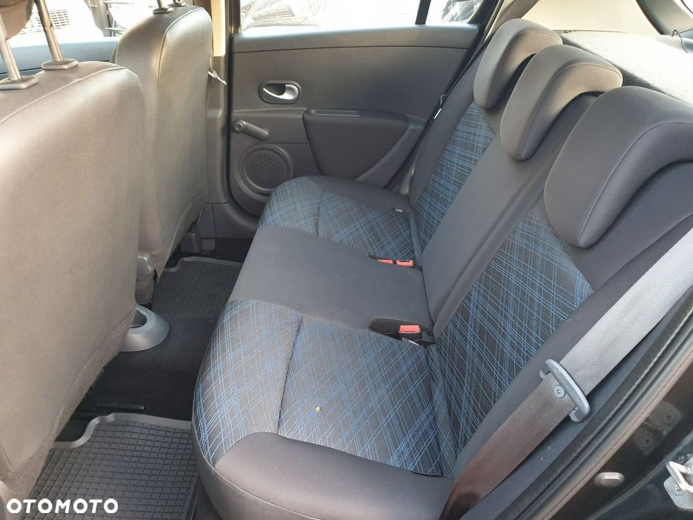 Renault Clio 1.2 16V 75 Expression - 18