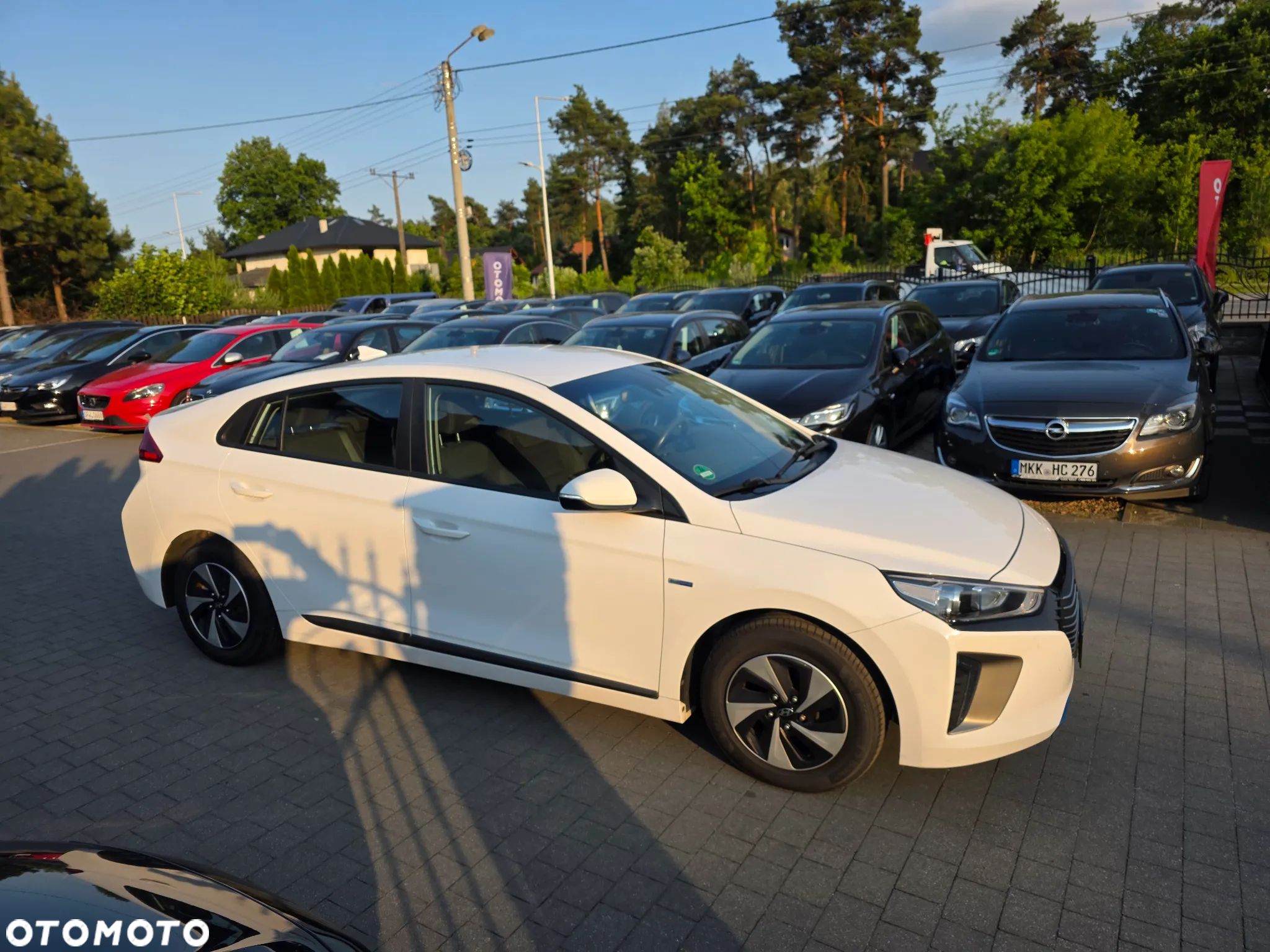 Hyundai IONIQ hybrid Business - 1