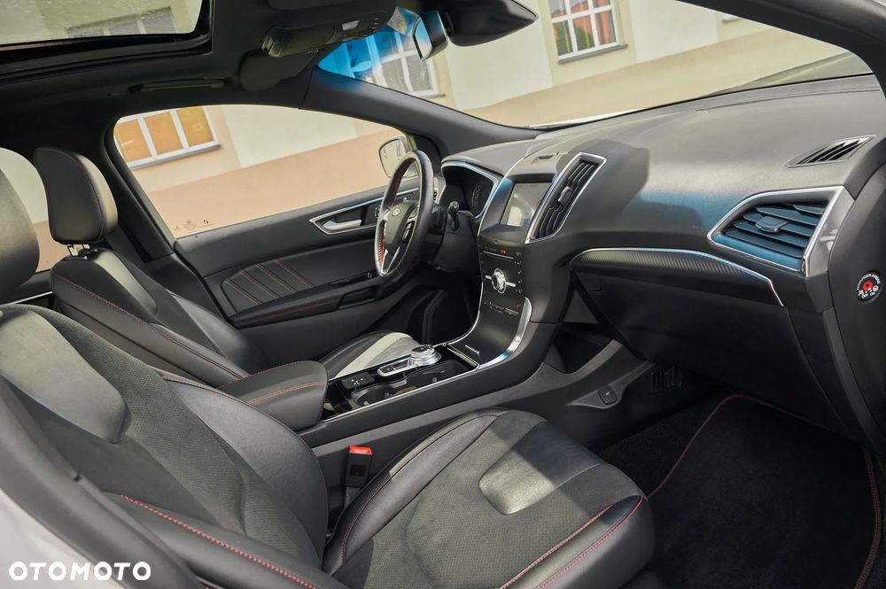 Ford Edge 2.0 EcoBlue Twin-Turbo 4WD ST-Line - 23