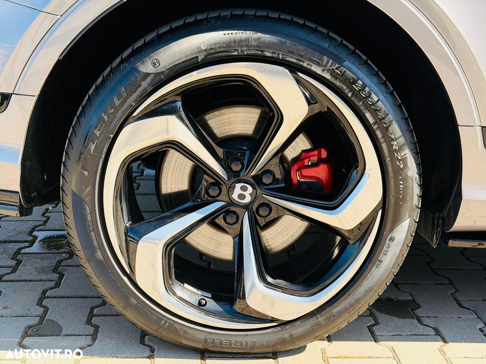 Bentley Bentayga - 25