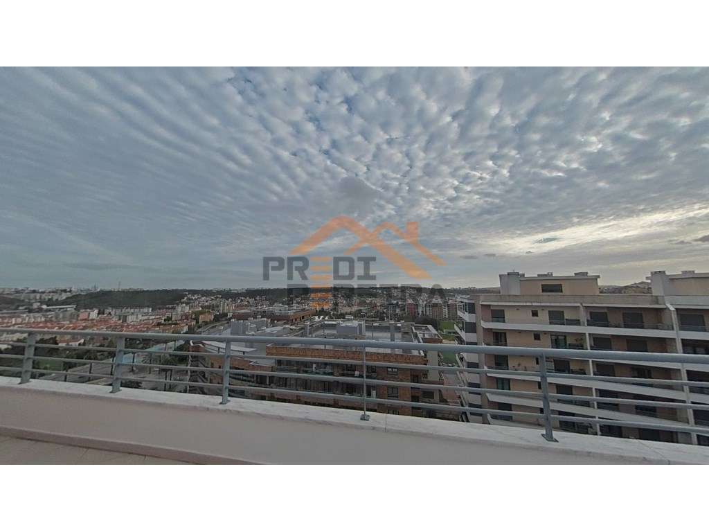 Penthouse T3+1 , nova, com varanda, terraço, box para três carros, ... - Grande imagem: 4/54