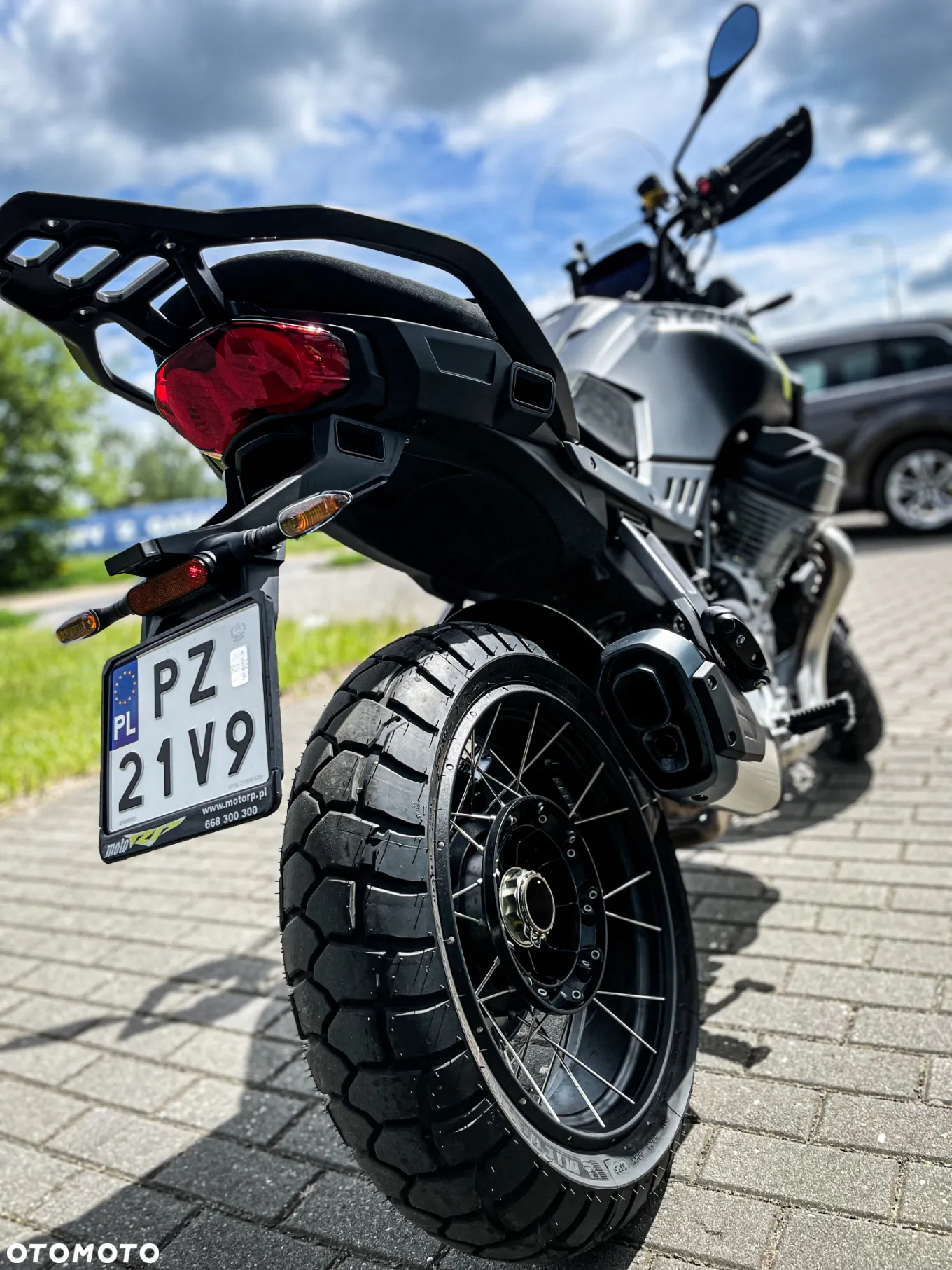 Moto Guzzi Stelvio - 9