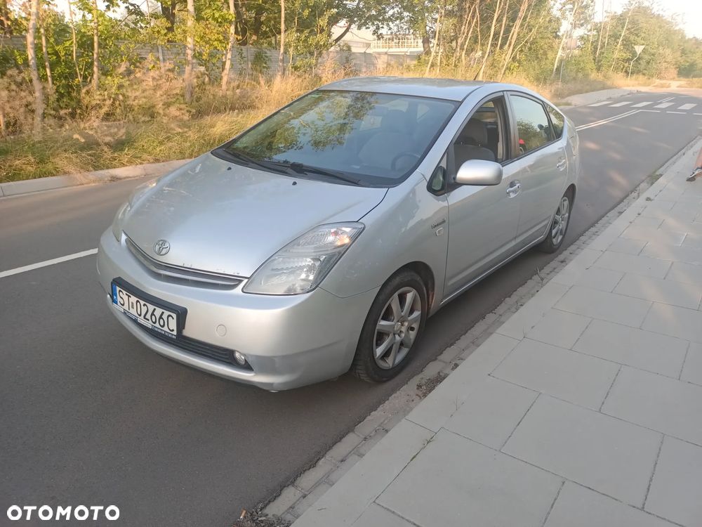 Toyota Prius 1.5 VVT-i Sol (nav) - 3