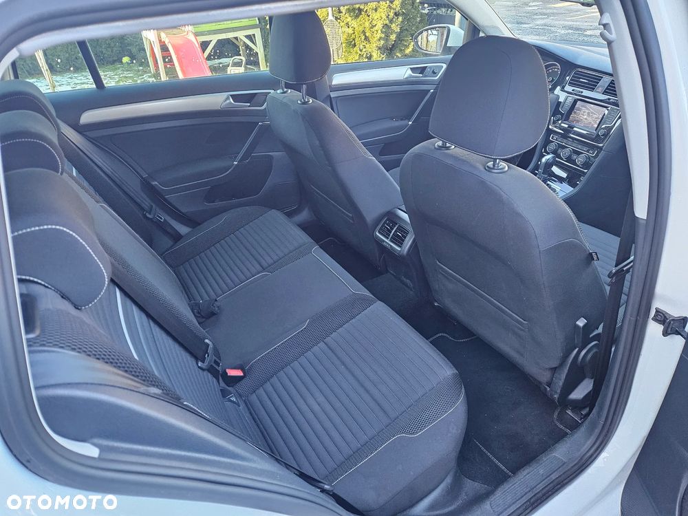 Volkswagen Golf 1.6 BlueTDI DSG Cup - 10