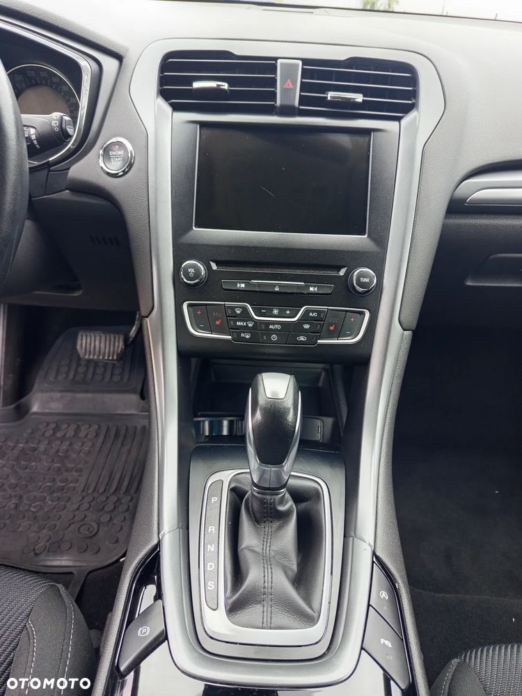 Ford Mondeo 2.0 TDCi Titanium PowerShift - 13