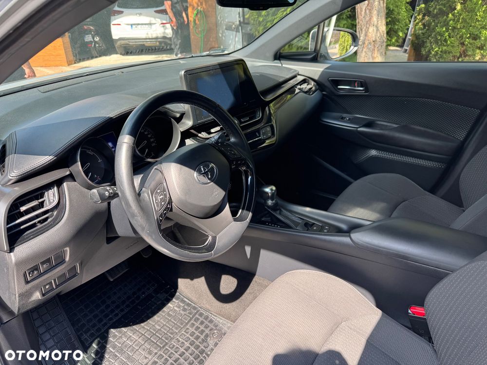 Toyota C-HR - 36
