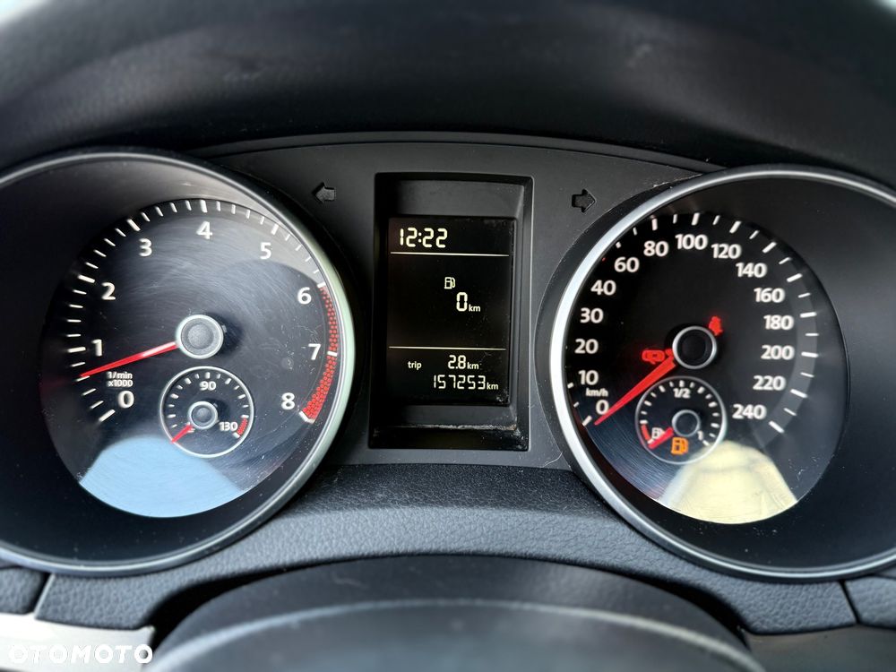 Volkswagen Golf - 25