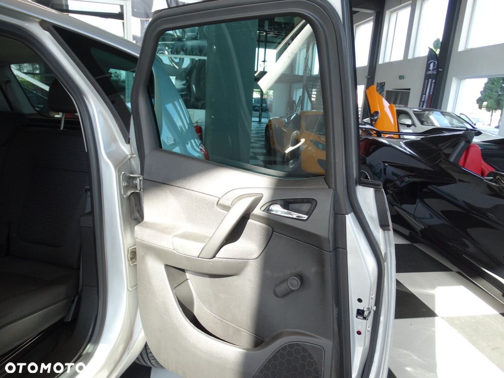 Opel Meriva - 25